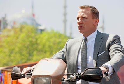 أوميغا تعرض حصرياً Sky Fall في دبي